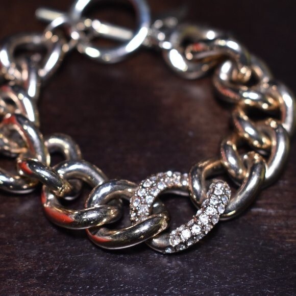 Victoria's Secret Chunky Gold Chain Bracelet - Picture 9 of 11